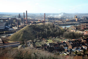 Charleroi-industrie-terril-paysage-Christophe-Vandercam