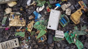 Electronic_waste_at_Agbogbloshie,_Ghana